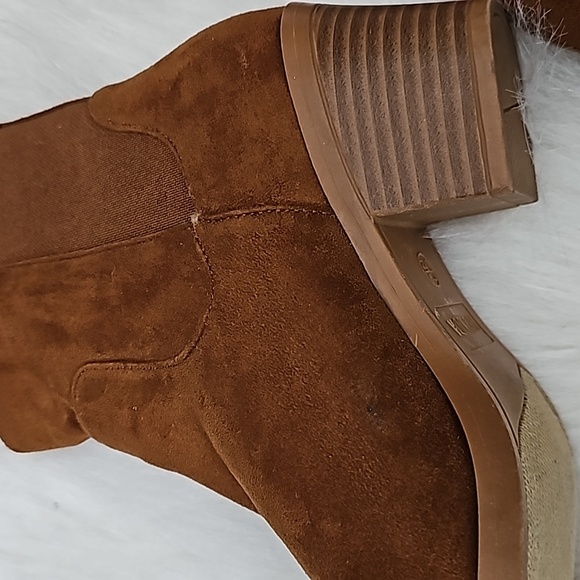 Suede booties - Picture 3 of 6